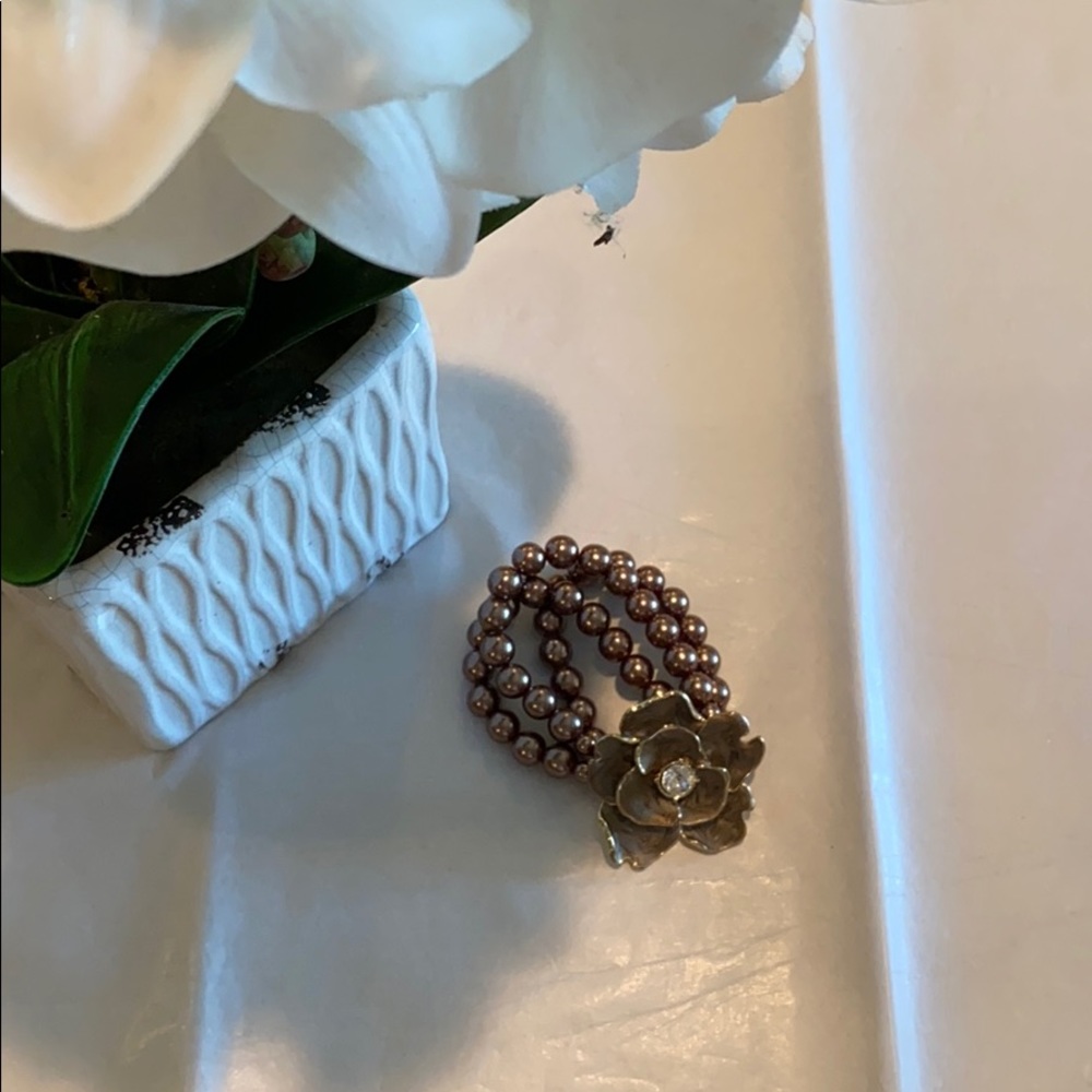 Pearl Bracelet with Large Flower